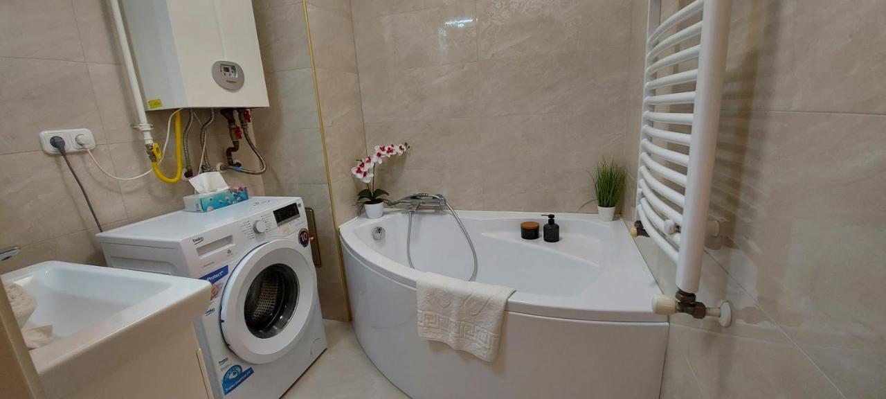 Amulett Suite Apartment Hajduszoboszlo Ngoại thất bức ảnh
