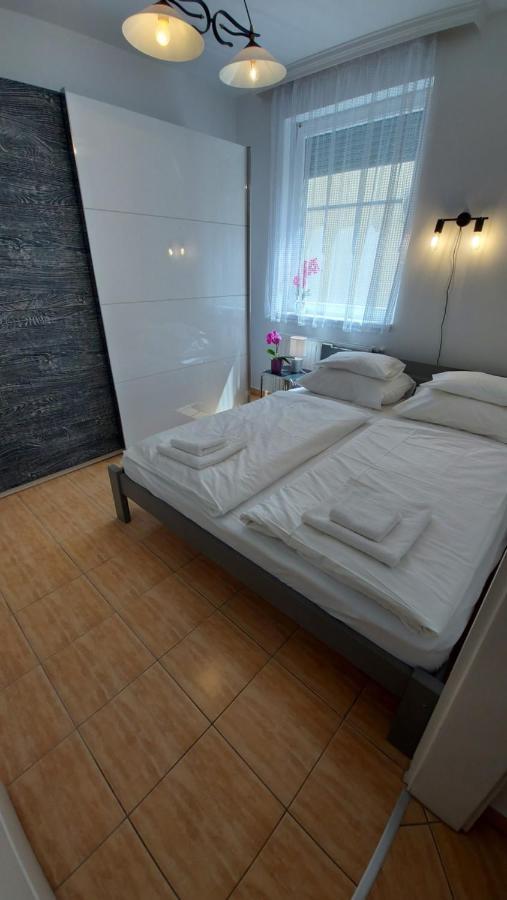 Amulett Suite Apartment Hajduszoboszlo Ngoại thất bức ảnh
