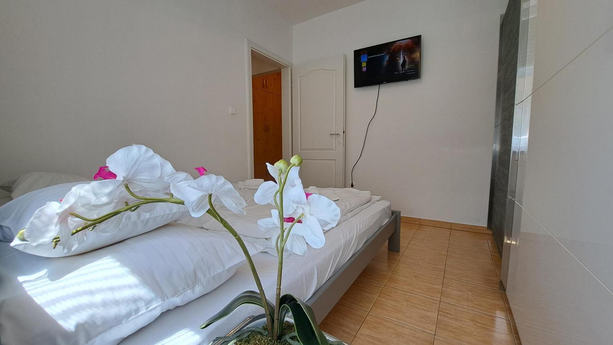 Amulett Suite Apartment Hajduszoboszlo Ngoại thất bức ảnh